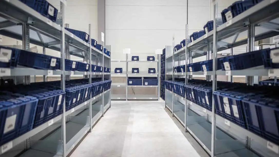 META CLIP Gravity Fed Rack